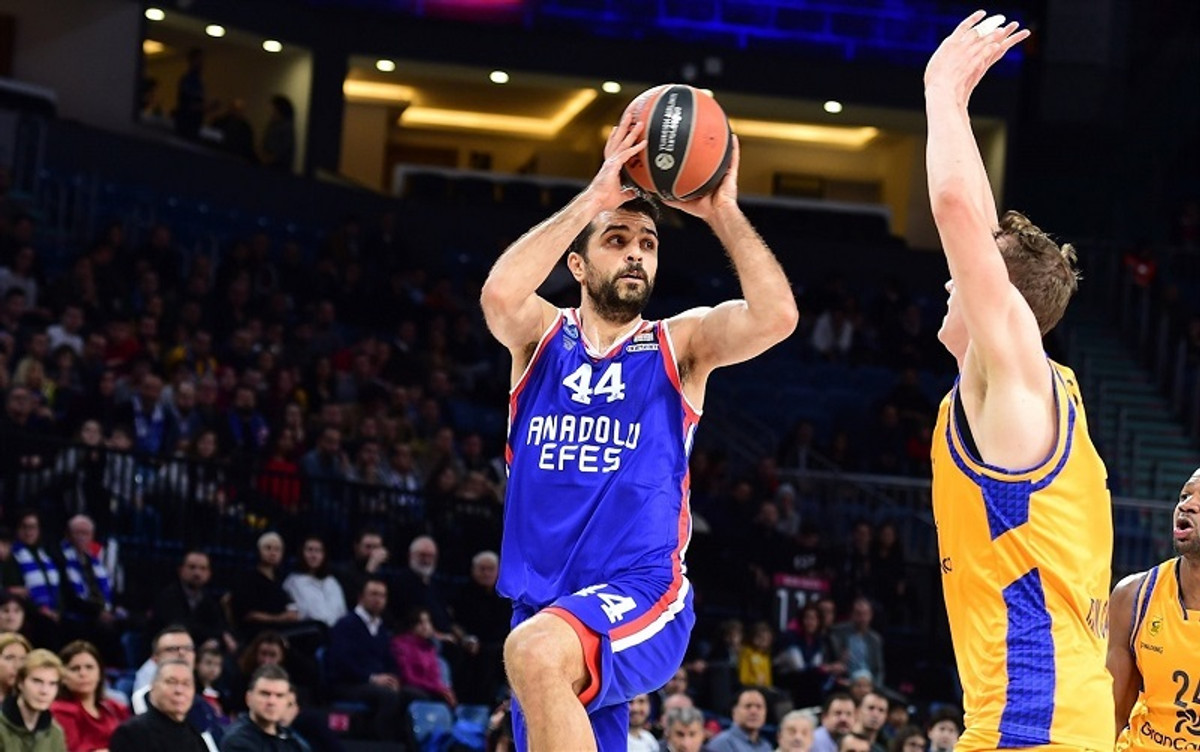 Με καυτή περιφερειακή γραμμή η Εφές 93-74 την Γκραν Κανάρια (pics)