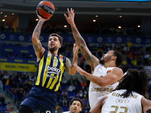 Παραλίγο αυτόχειρας η Φενέρμπαχτσε, 79-71 την Μπάγερν