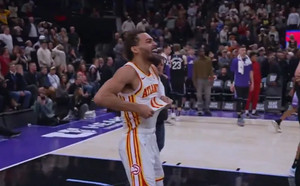 Mε buzzer-beater Γιανγκ πίσω από το κέντρο οι Χοκς 124-121 τους Τζαζ! (vid)