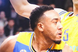 Η Μακάμπι διέλυσε 106-71 την Άλμπα στο Βερολίνο (vid)