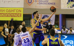 Τα highlights του Λάρισα-Περιστέρι και το μοναδικό fair play του Σαλούστρου (vids)