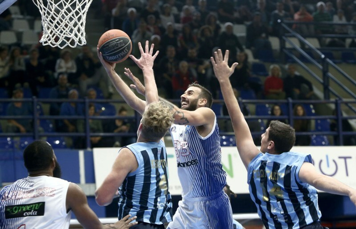 Ιστορική νίκη του Χολαργού 74-60 τον Κολοσσό, κι ας μην πέτυχε ούτε ένα τρίποντο!