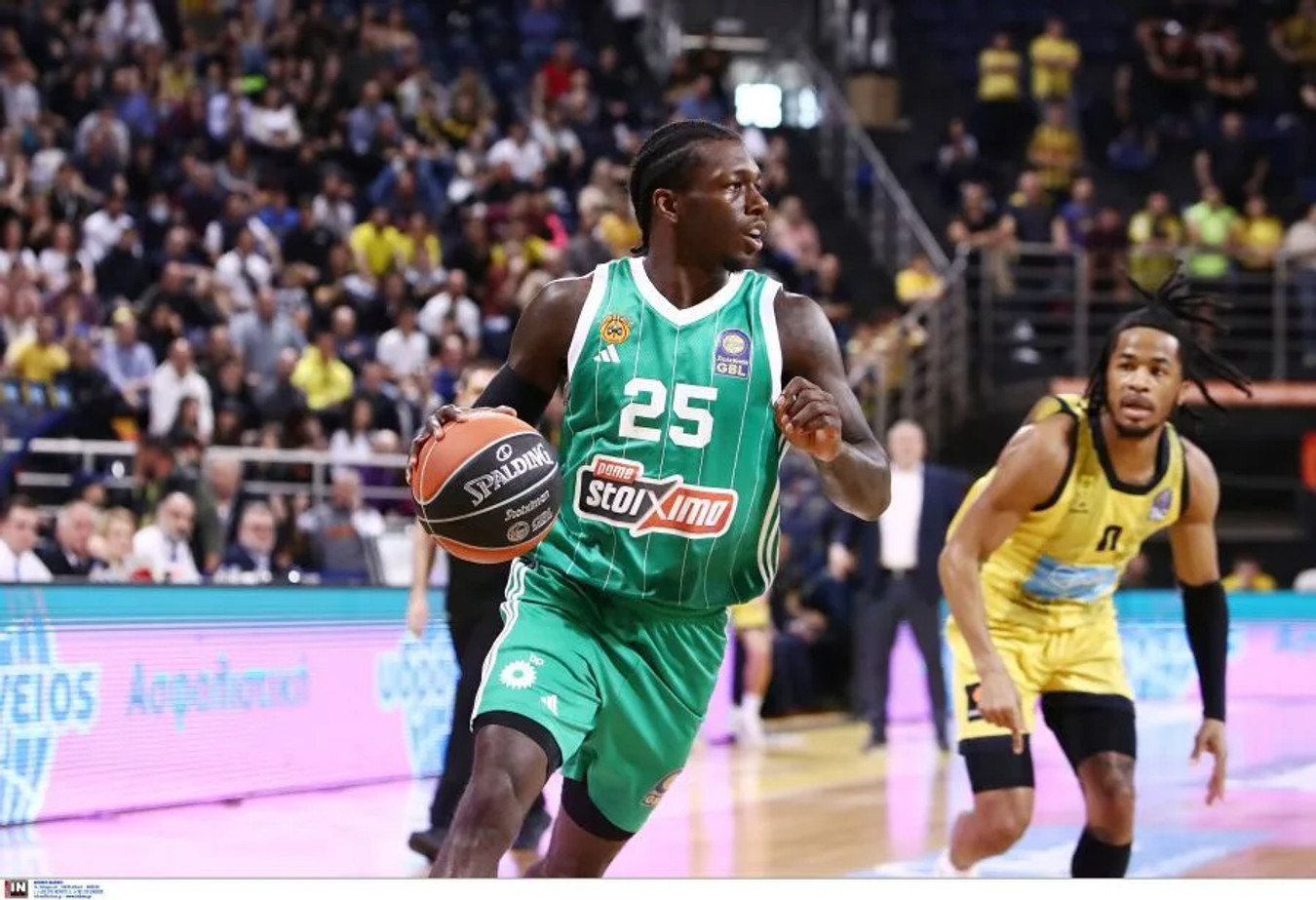 Παναθηναϊκός: Αποθέωση έξω από το Nick Galis Hall και &quot;Ναν δεν θα πας πουθενά&quot;! (vids)