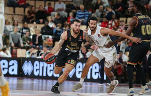 Τα χρειάστηκε η Μονακό, 80-79 την Μπάγερν (vid)