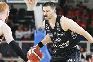Η Τρέντο 90-84 τη Βαρέζε πριν από τον Άρη - Σούπερ Χαραλαμπόπουλος (vids)