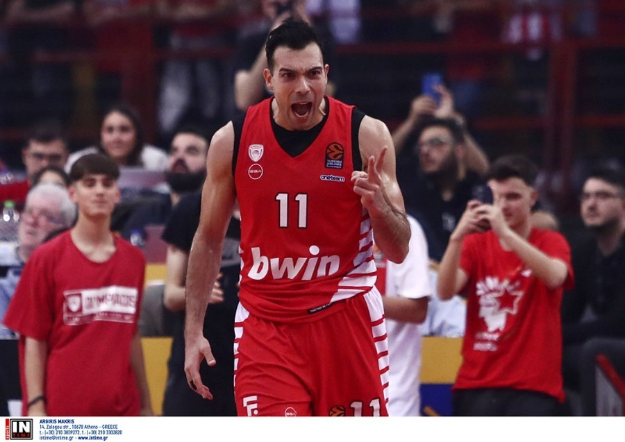Ολυμπιακός: &quot;Σλούκα, αλάνι, για πάντα στο λιμάνι&quot; (video)