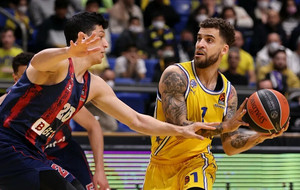 Ματσάρα στο Τελ Αβίβ, η Μακάμπι 94-93 την Μπασκόνια κι ελπίζει (vid)