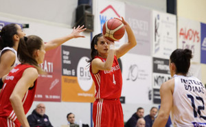 Άνετο &quot;διπλό&quot; του Ολυμπιακού στη Βούλα, 90-59 τον Πρωτέα