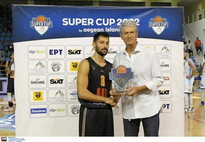 Super Cup: Τα highlights και η απονομή για την τρίτη θέση (vids)