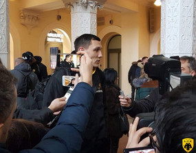 Στη Λιθουανία η ΑΕΚ, στον Ματσιούλις... φώτα, κάμερες και φλας! (pic)