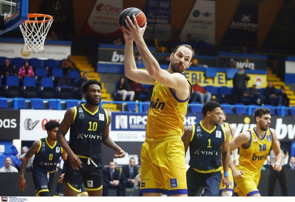 Περιστέρι-Λαύριο 77-66: Με υπογραφή Μπίλαν!