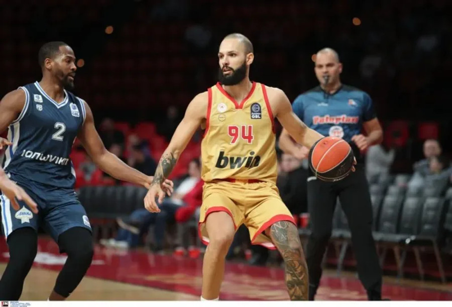 Live στις 14:15, Ολυμπιακός-Καρδίτσα Ιαπωνική 93-72 (τελικό)