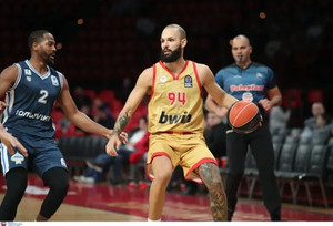 Live στις 14:15, Ολυμπιακός-Καρδίτσα Ιαπωνική 93-72 (τελικό)