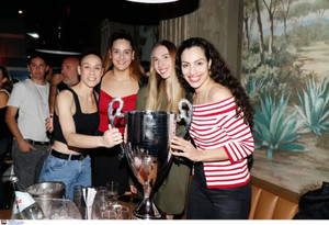 Ολυμπιακός Γυναίκες: H photo gallery από το γλέντι για την κατάκτηση του πρωταθλήματος