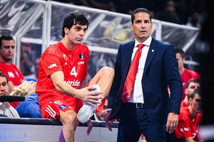 Σφαιρόπουλος: Το &quot;ευχαριστώ&quot; και τα εύσημα στον Τεόντοσιτς
