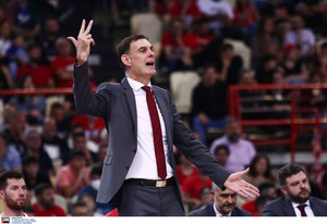 Μπαρτζώκας: &quot;Για αγωνιστικούς λόγους δεν έπαιξε ο Λαρεντζάκης&quot;! (vid)