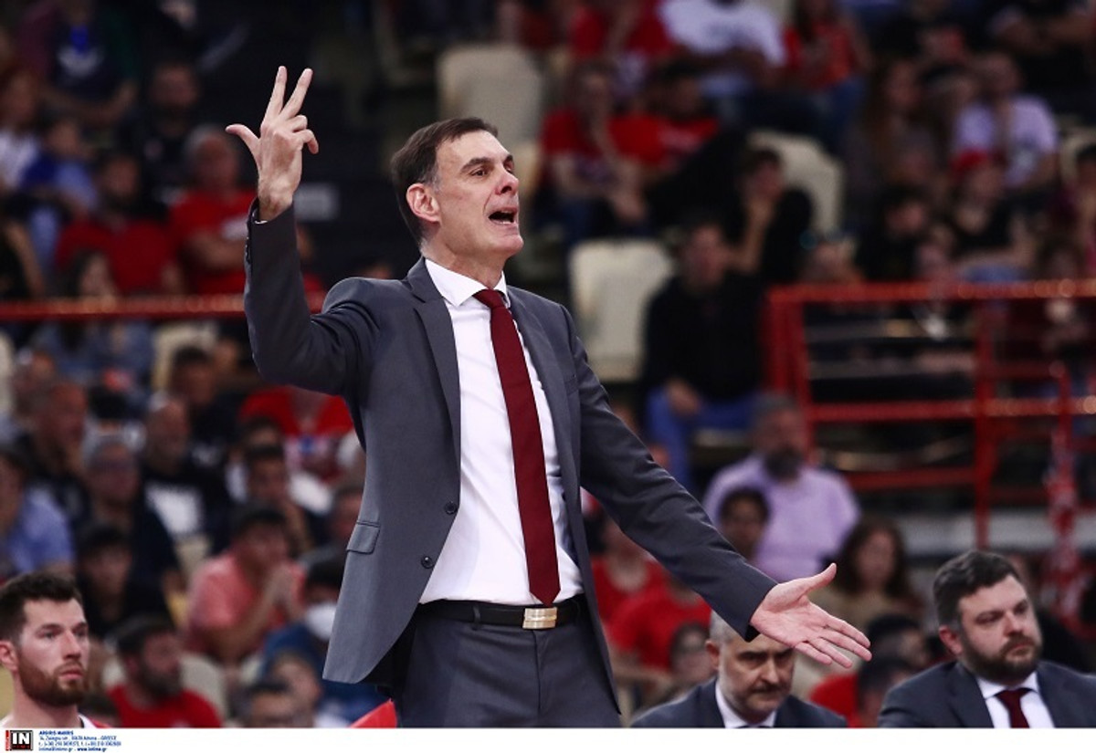 Μπαρτζώκας: &quot;Για αγωνιστικούς λόγους δεν έπαιξε ο Λαρεντζάκης&quot;! (vid)