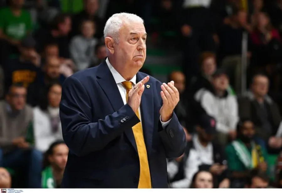 Σάκοτα: &quot;Δεν μου αρέσει να βλέπω την ομάδα μου έτσι&quot; - Όσα είπε ο Χέιλ