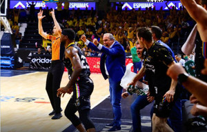 Liga Endesa: Αήττητη η Τενερίφη πριν το Περιστέρι - &quot;Περίπατος&quot; για την Μπαρτσελόνα (vid)