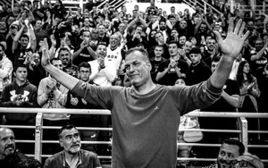 Η οικογένεια του ΠΑΟΚ αποχαιρέτησε τον Γιώργο Βαλαβανίδη