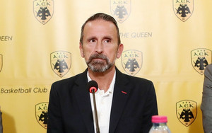 Πλάθα: &quot;Πρέπει να μείνουμε σεμνοί και ταπεινοί&quot;