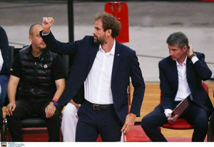 Γκριμάου: &quot;Ολοκληρωμένη ομάδα ο Ολυμπιακός&quot;