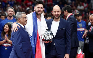 EuroLeague: Ξανά MVP ο Μίτσιτς, διά χειρός Σπανούλη (video)