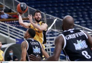 ΑΕΚ-ΠΑΟΚ 87-81: Στους &quot;4&quot; με Γκίκα η ΑΕΚ, &quot;φωνάζει&quot; ο ΠΑΟΚ (vid&amp;pics)