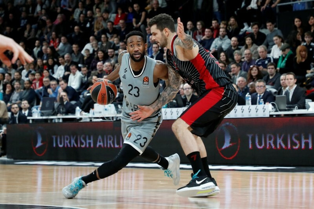 Ήττα και στο Astroballe για την Αρμάνι, στο δεύτερο μέρος η Μπάγερν! (pics &amp; vids)