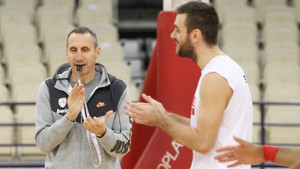 Μπλατ: &quot;Ποιος είπε ότι δεν παίζει αύριο ο Στρέλνιεκς&quot;;