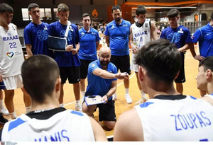 Μισιακός: &quot;Τα παιδιά αγαπούν να βρίσκονται στην Εθνική ομάδα&quot;