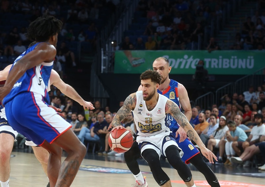 Σαρωτική η Φενέρμπαχτσε 101-70 εκτός την Εφές και 2-0 στους τελικούς! (vids)
