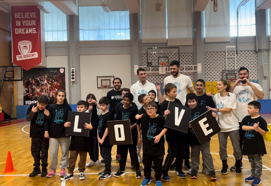 Ολυμπιακός: One Team: Live-Love-Dance! (vid)