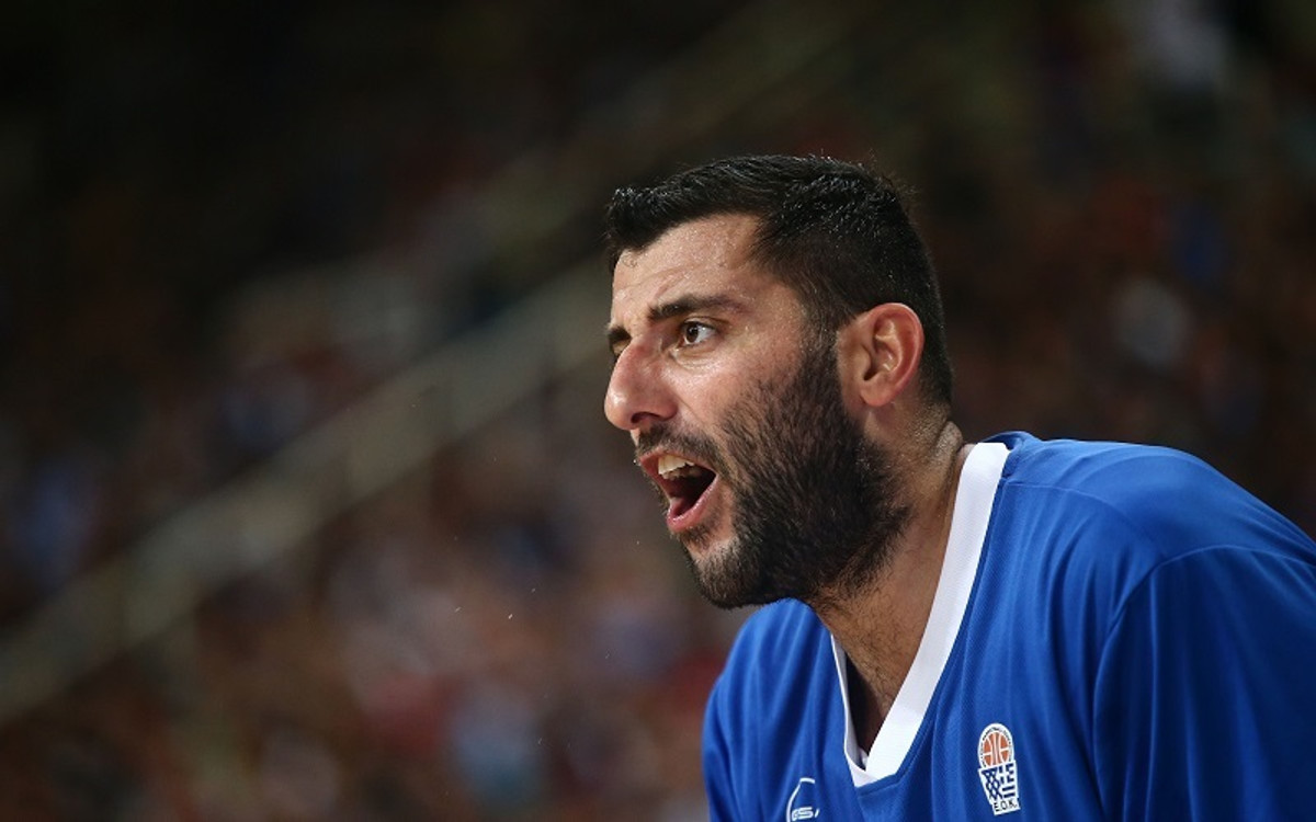 Μπουρούσης: &quot;Να ηρεμήσουμε και να μην ζαλίζουμε τον Γιάννη&quot; (vid)
