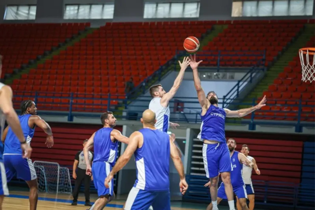 Κύπρος: Η αναμονή για το ECOMMBX Cup και η &quot;ευκαιρία ζωής&quot; για το EuroBasket