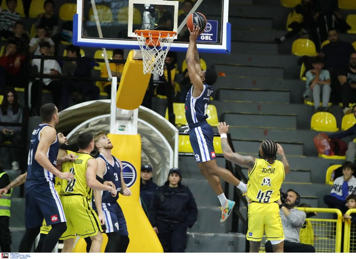Ασταμάτητη η Καρδίτσα, 85-71 στο Μαρούσι - Ανησυχία για Σανόγκο (gallery &amp; vids)