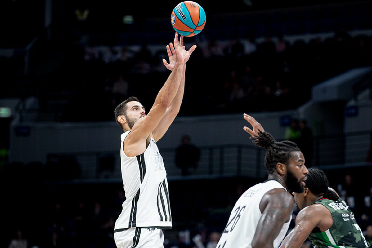 Ούνικς-Παρτιζάν 83-77: Ο Μέικον νίκησε τον Παπαπέτρου στον μικρό τελικό του Super Cup (video)