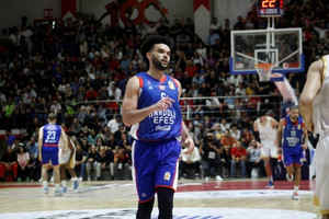 Εύκολα η Εφές 93-73 τη Σάμσουνσπορτ