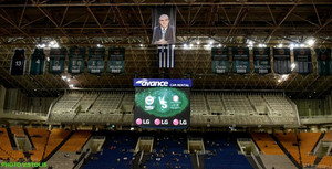 Τα βλέμματα στο εντυπωσιακό Jumbotron στο ΟΑΚΑ (gallery)