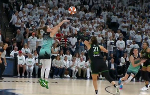 Με &quot;βόμβα&quot; Ιονέσκου οι Λίμπερτι 80-77 στη Μινεσότα κι απέχουν μια νίκη από τον τίτλο (vids)