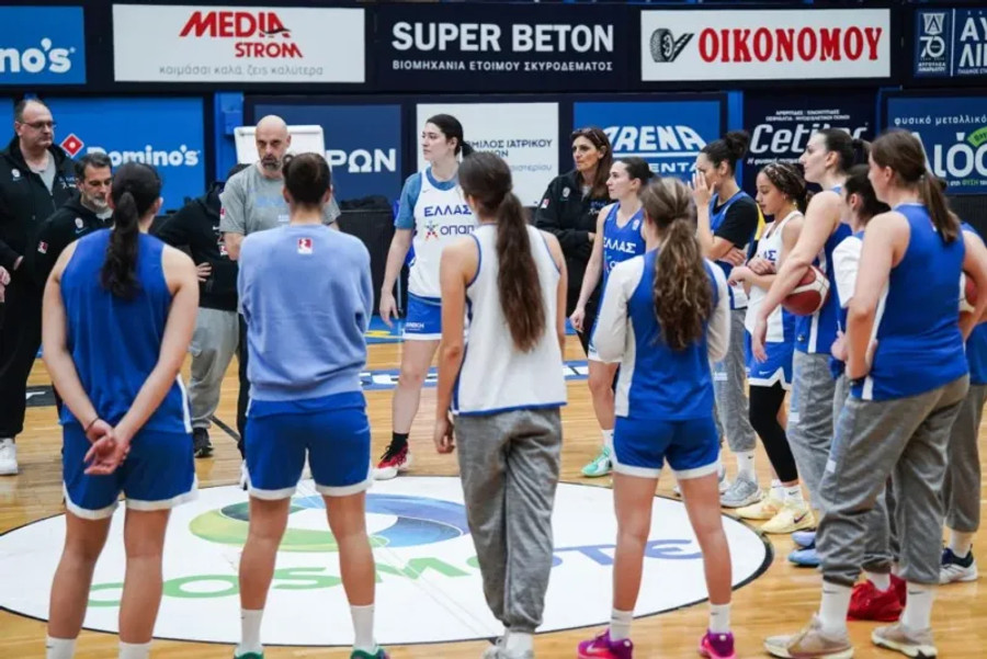 Εθνική Γυναικών: Πρώτη συγκέντρωση για το τελευταίο "παράθυρο" - Τι είπε η Τσινέκε