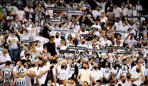 BCL Playoffs: Εντυπωσιακή ατμόσφαιρα από 10.000 φίλους της Κλουζ (videos)