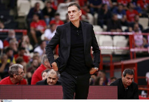 Μπαρτζώκας: &quot;Οδυνηρή ήττα - Ο Μιλουτίνοβ έπαιξε με σπασμένο δάχτυλο&quot;!