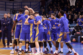Σπουδαίο διπλό για Περιστέρι, 76-69 τον Ηρακλή στο Ιβανώφειο