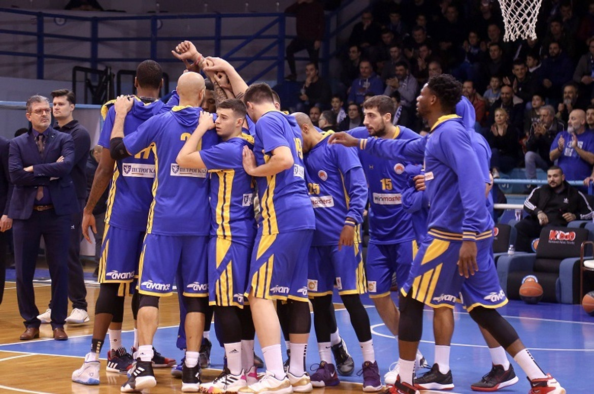 Σπουδαίο διπλό για Περιστέρι, 76-69 τον Ηρακλή στο Ιβανώφειο
