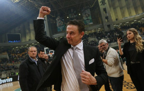Το Κεντάκι 71-58 το Λούιβιλ στην κόντρα των δύο κολεγίων του Πιτίνο
