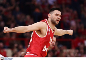 Δείτε πώς ο Ολυμπιακός νίκησε με 92-69 την Μπασκόνια (video)