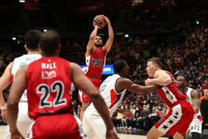 Αρμάνι Μιλάνο-Εφές 73-66: Ζωντανή με τρομερό Σιλντς! (pics &amp; vids)