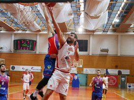 Ναούμης: &quot;Αν παραμείνουμε θα είναι σαν να πήραμε το πρωτάθλημα&quot;