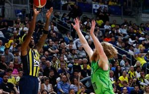 BSL: Το πρώτο βήμα η Φενέρ, 93-78 την Τόφας